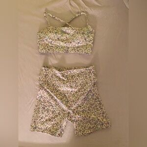 Fabletics size M Watercolor Print Sports Bra and Spandex Set